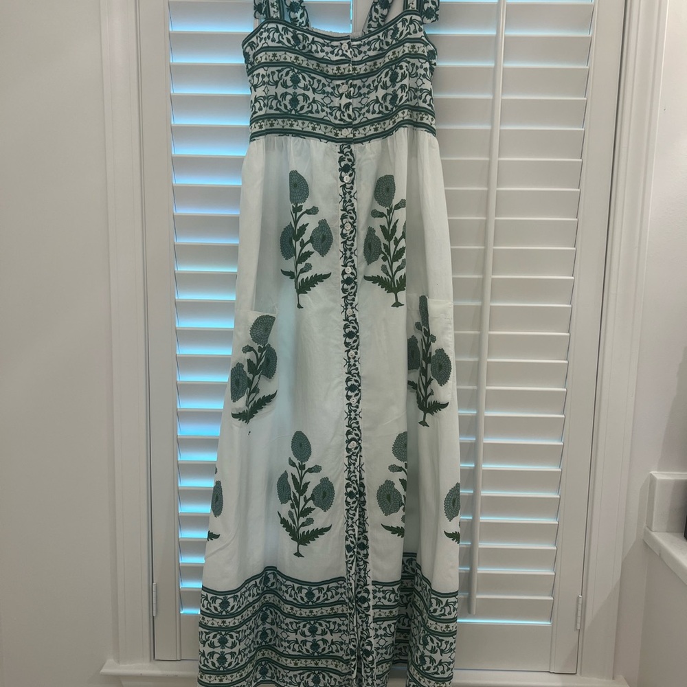 Elegant Green and White Floral Maxi Dress
